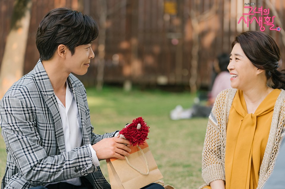 媽媽自爆愛上女兒未婚夫！揚言：必要時會搶過來！爸爸驚知事實崩潰離家出走！