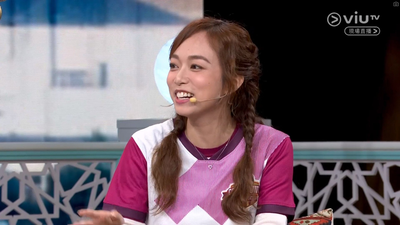 ViuTV主持潘杰寧獲封「世界盃女神」！真實年齡曝光！網民震驚：「似細20年」！ 