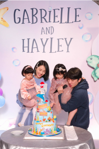 王祖藍4歲女兒生日正面照曝光！兩女兒被指顏值差距大！大女Gabby隨時高過爸爸！