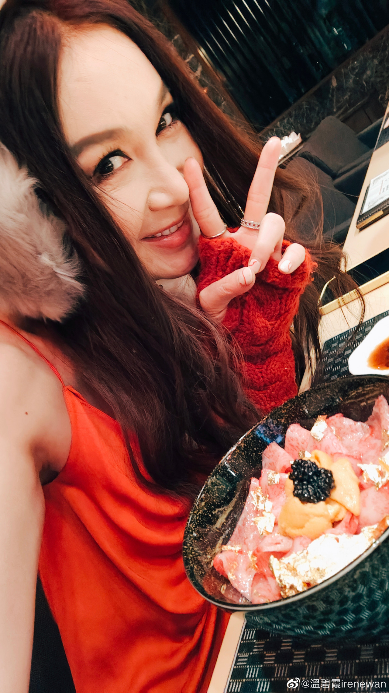 56歲溫碧霞遊日本曬半裸溫泉照！尺度大開身材誘人：「永不放棄我的少女心！」