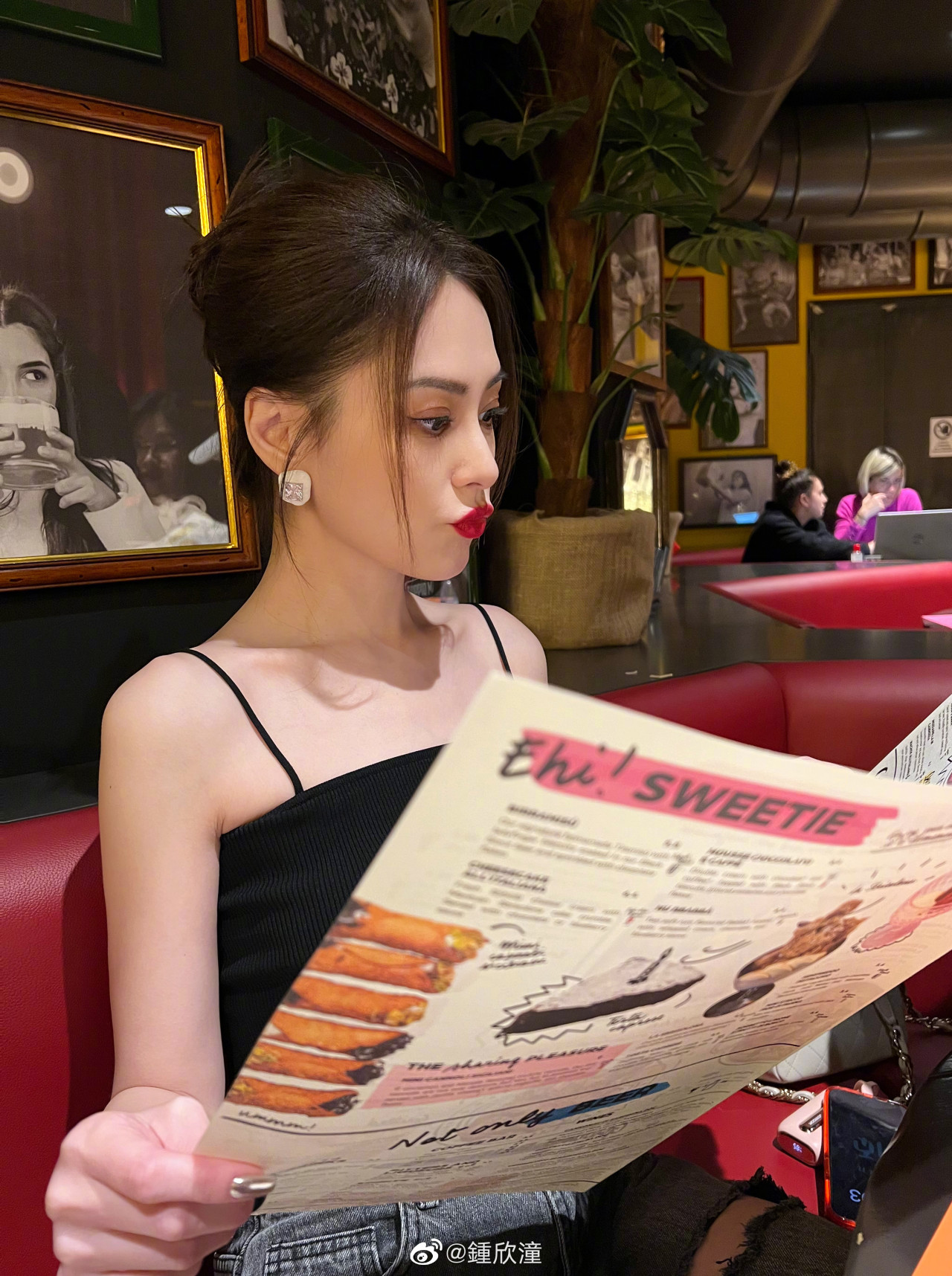 42歲鍾欣潼阿嬌再陷P圖疑雲！被批美顏過度濾鏡太重手：整張臉都變了網紅樣！