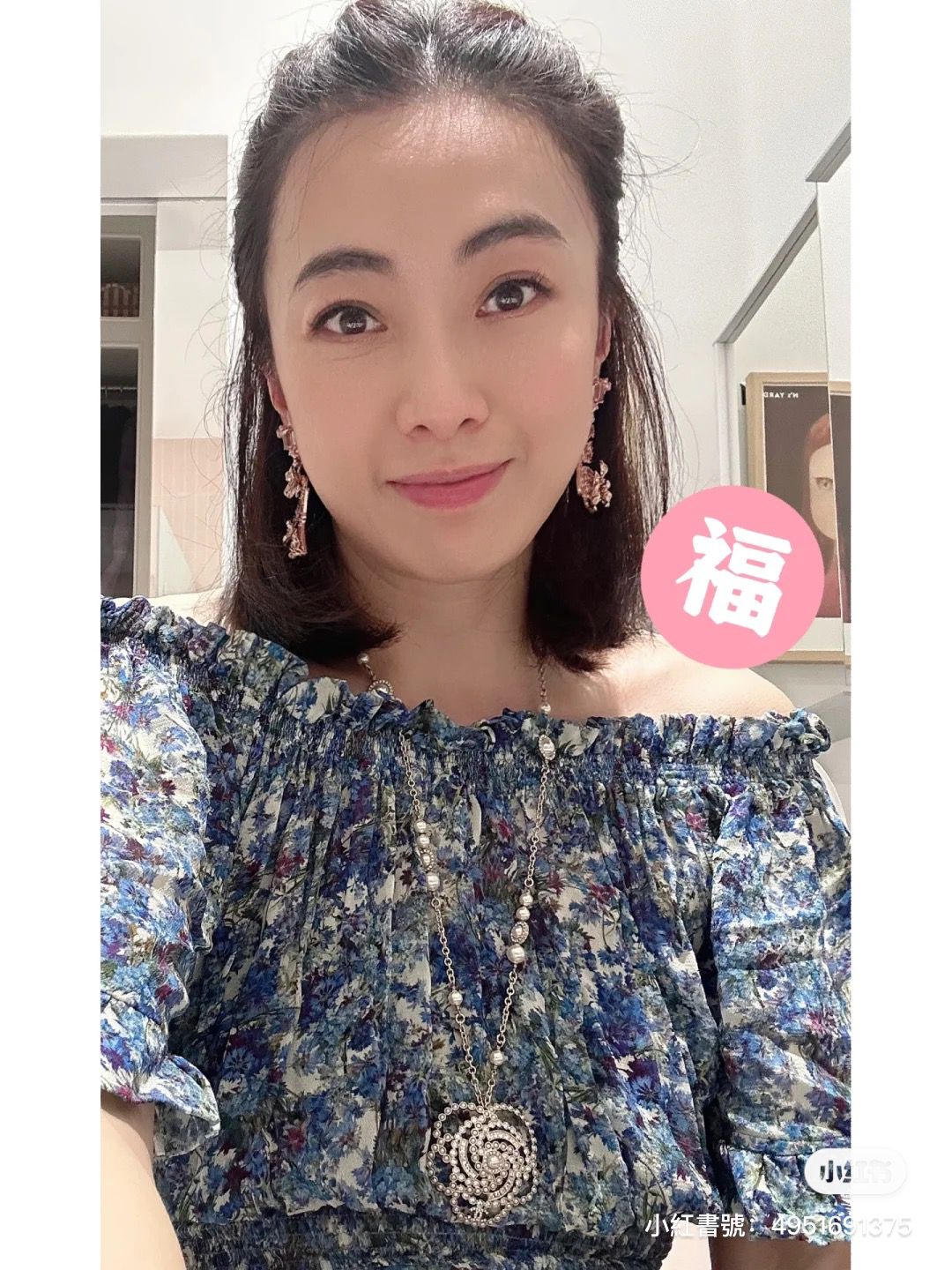 43歲甘比打扮越來越顯高尚貴氣！一改低調樸素形象！融入香港名媛圈獲讚「自信咗」！