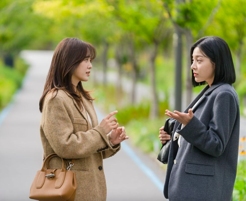 港女孭環保袋遭名牌店員「白鴿眼」！身添1物即獲貴婦級待遇！網民笑唔識貨：「呢款要配貨20萬」！