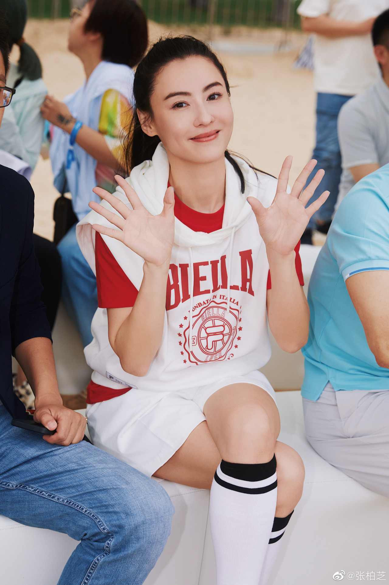 張柏芝18歲顏值巔峰高清舊照再度爆紅！純天然零P圖！網友激讚：簡直無人能及！