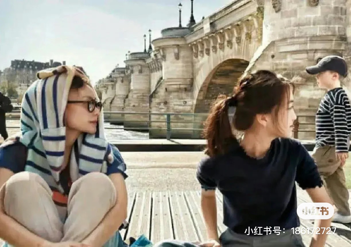 王菲與16歲女兒李嫣法國街頭現身！先天兔唇展現自信美！曾大方分享泳衣靚相！