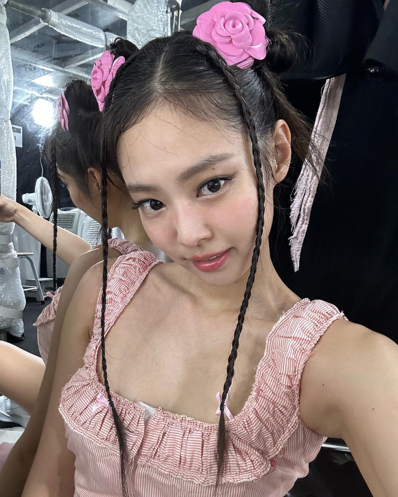 Jennie18禁劇《The Idol》再捱批評！意淫畫面/性愛對白曝光！突破性感尺度！