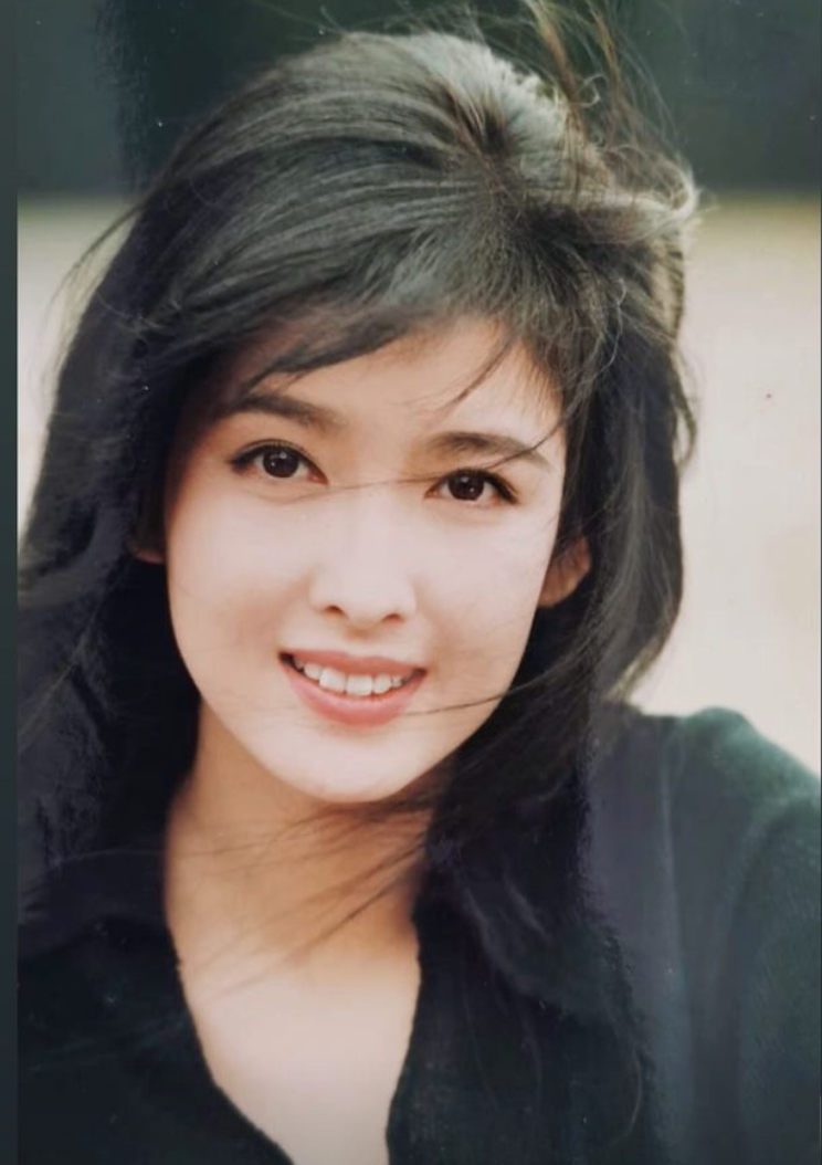 網民票選10大「最完美五官」女星！80年代女神全上榜！朱茵、阿嬌都輸給她！