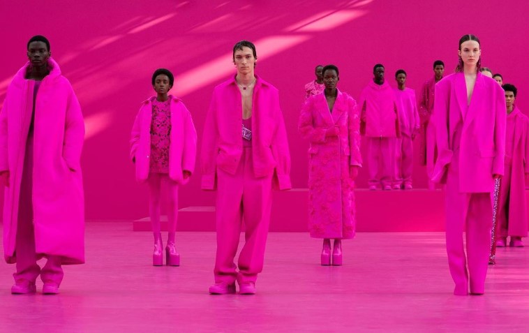 5種實用Barbiecore穿搭方式！不一定要成身粉紅色！輕鬆跟上芭比粉熱潮！