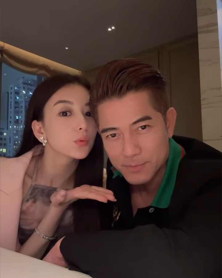 「天王嫂」方媛生圖流出竟撞樣張柏芝！36歲少女味濃！被封「360度零死角美女」