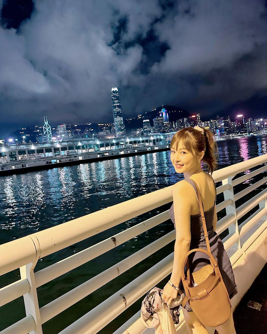 樂瞳私人遊艇豪華慶祝38歲生日!公開非一般富貴生活:打golf打到手痛 | UHK 港生活