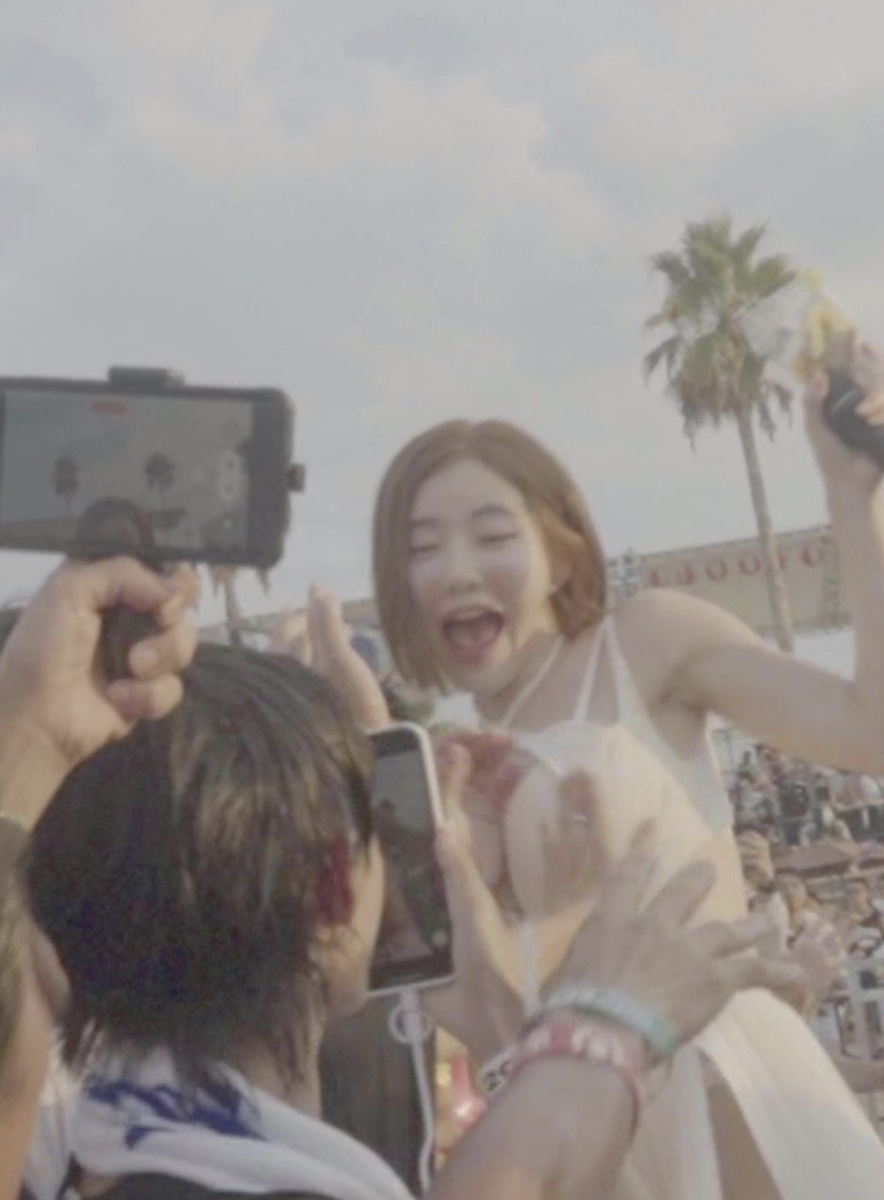 性感女神DJ SODA被公然觸摸胸部！發文指心有餘悸！勇敢反擊「性感不代表可以被性騷擾」！