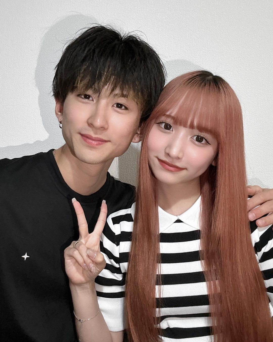 16歲未婚懷孕日模近況曝光！曾與18歲男友閃婚！兩年抱兩生活幸福美滿！