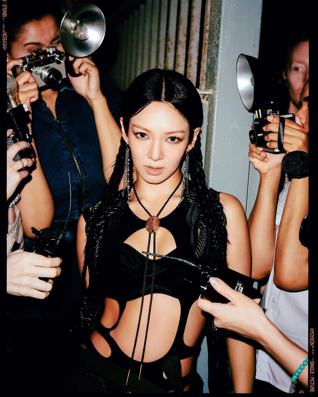 少女時代孝淵新歌噴血造型曝光！內衣外露超性感！粉絲大呼受不了：超美超辣的！