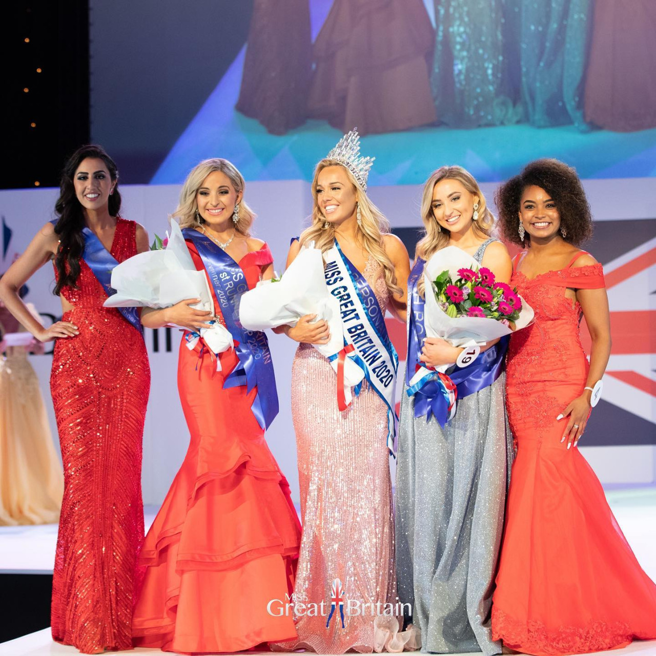 26歲英國女太肥被未婚夫拋棄！怒減50公斤贏英國小姐！實現人生大逆轉！