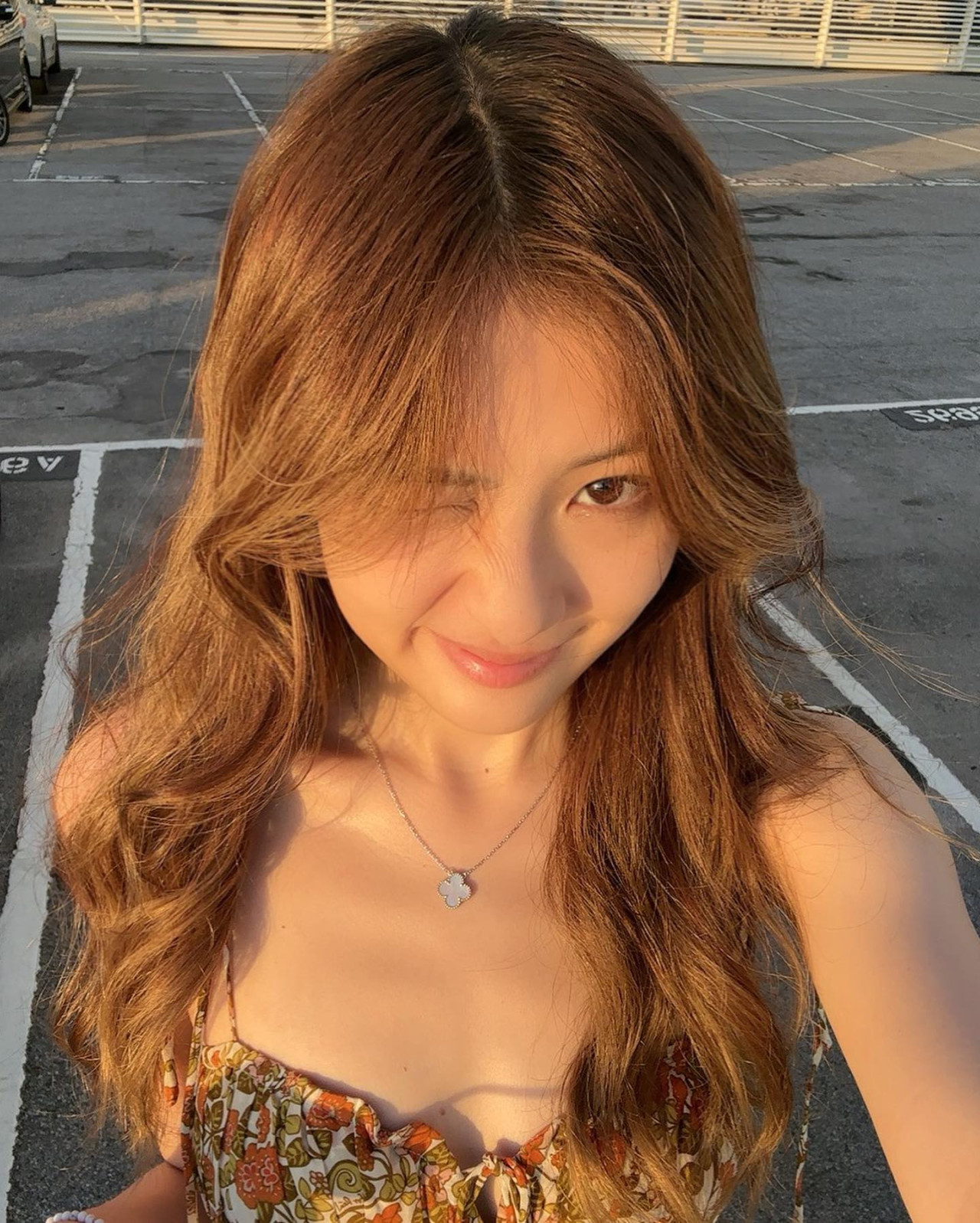 王怡然「家人」現身爆料！聲稱TVB早知Lynn家中破產欠債！望外界高抬貴手：「我怕她承受不了」