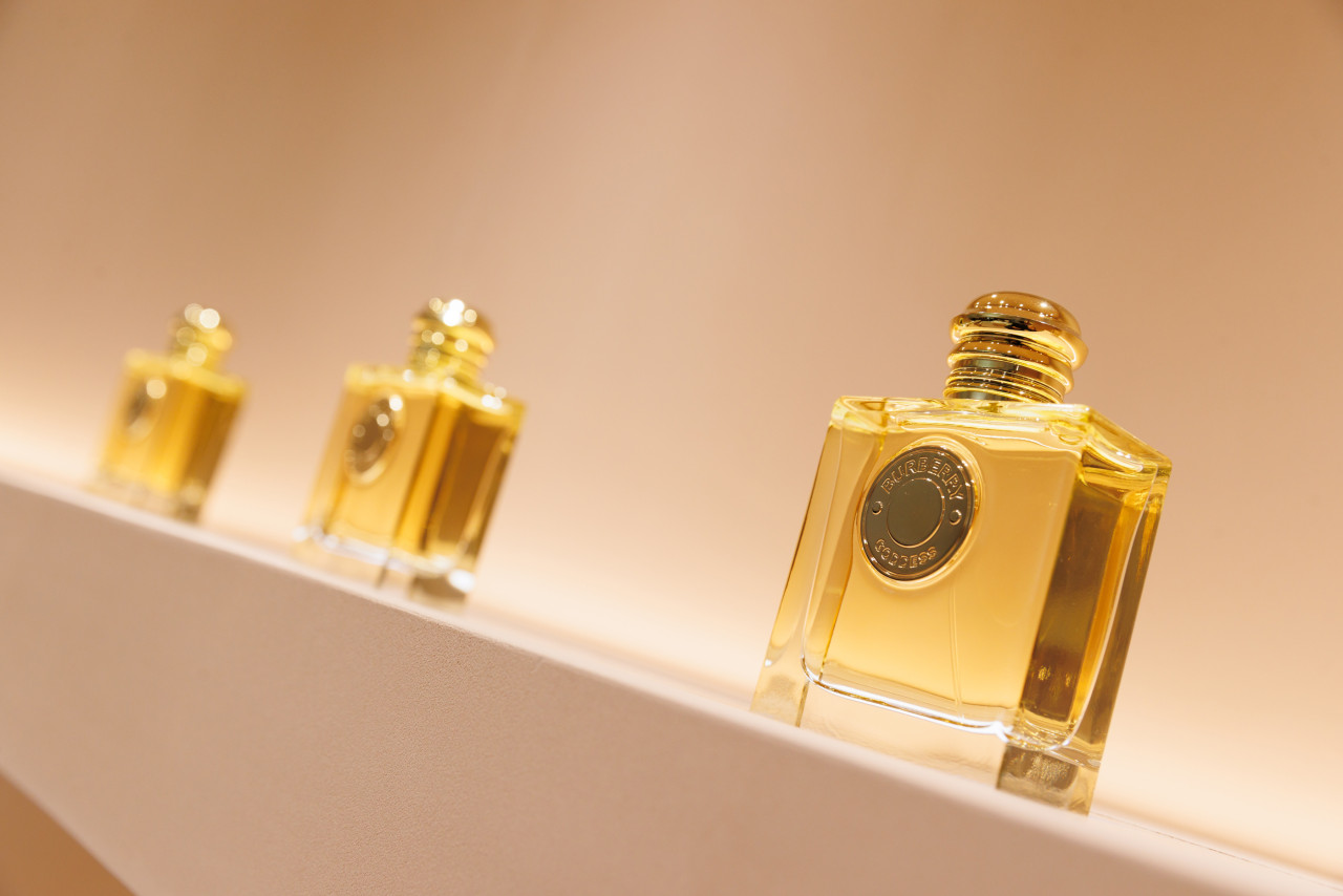 BURBERRY BEAUTY進駐海港城！四大專區等你體驗！全新Goddess香氛譜出獨有雲呢嗱甜香！