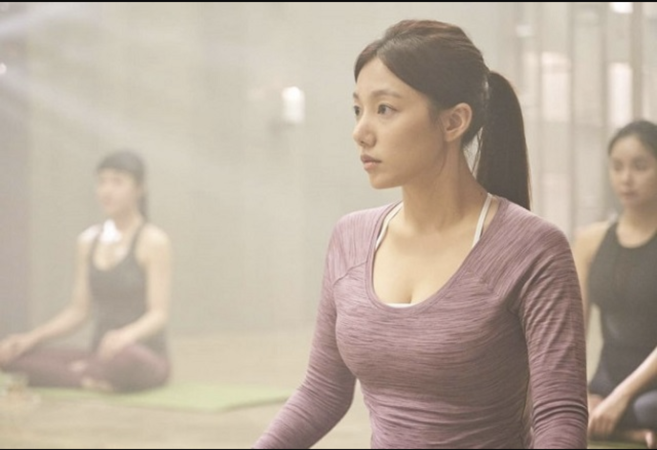 港女長期穿瑜伽褲患陰道炎！甚影響腿型變粗！專家：注意這點避免念珠菌