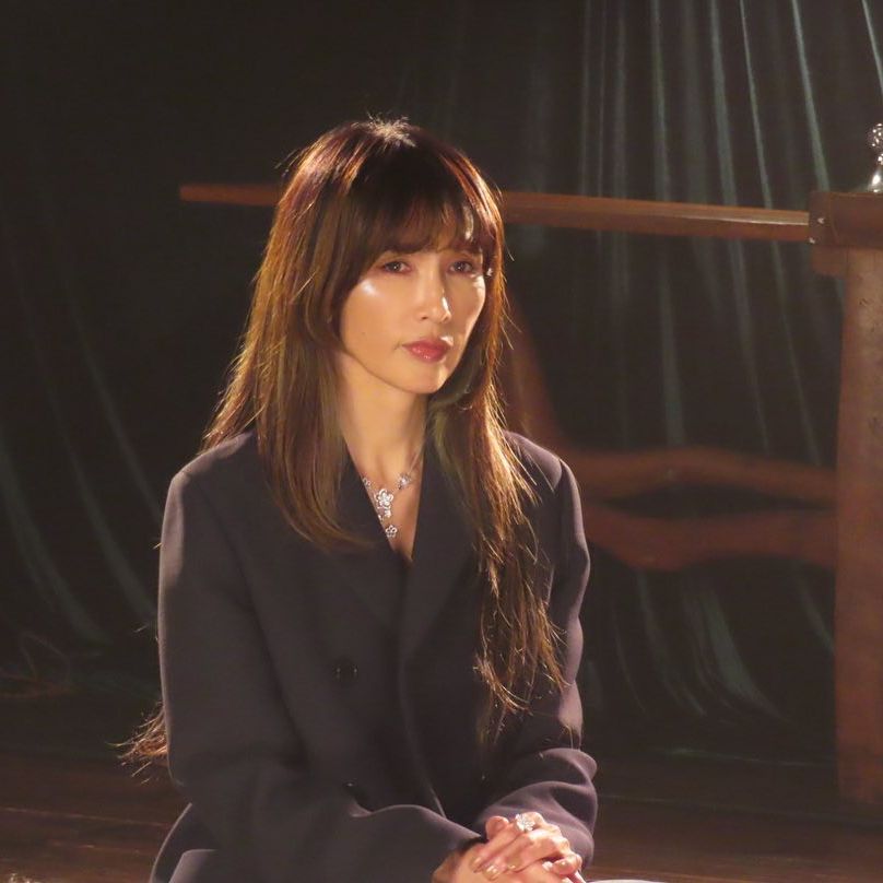 53歲工藤靜香換上公主切髮型拍MV！被網民大讚「瀏海可愛」！