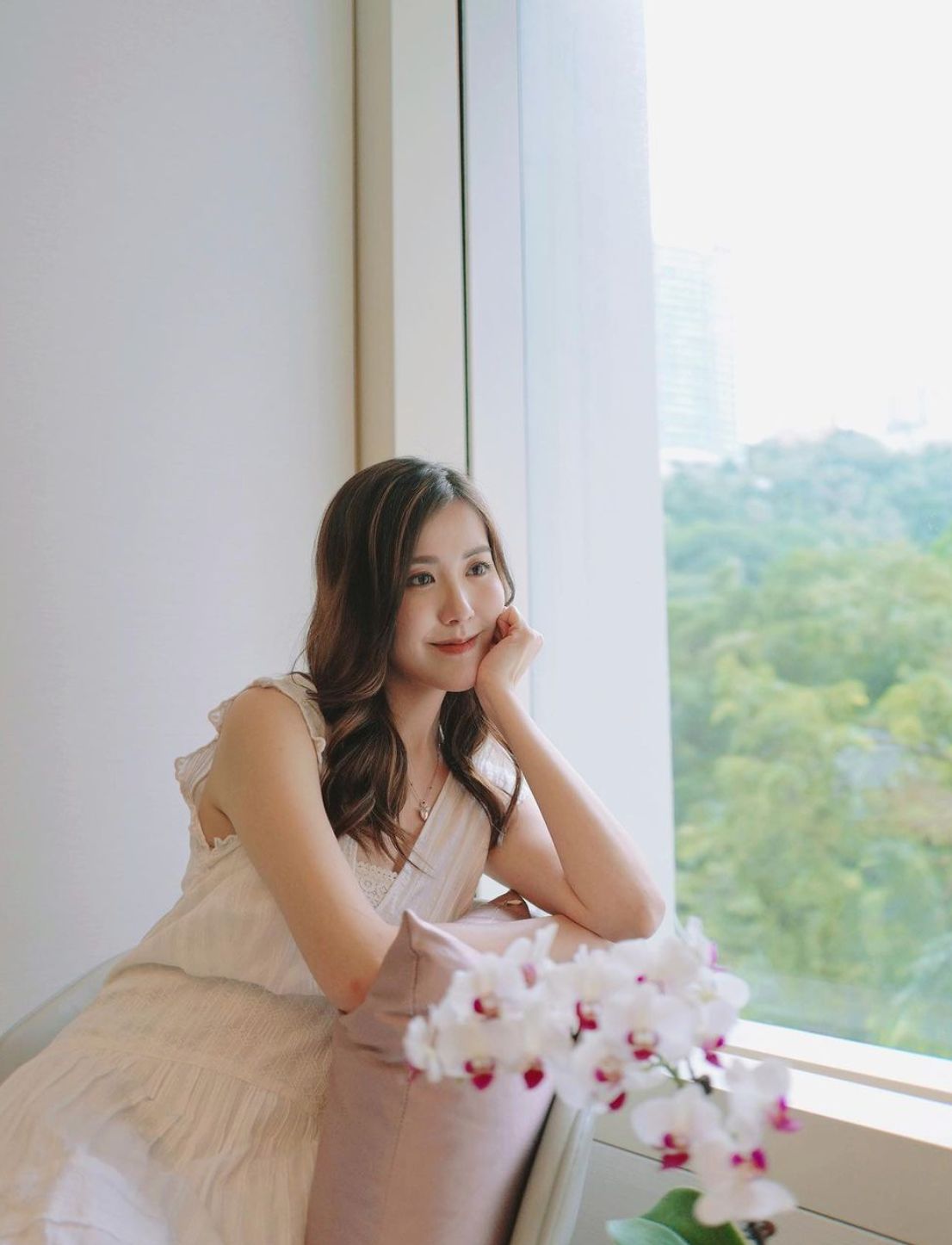 34歲劉佩玥被街頭野生捕獲！真人打扮甜美可愛！網民：像極了大學生！