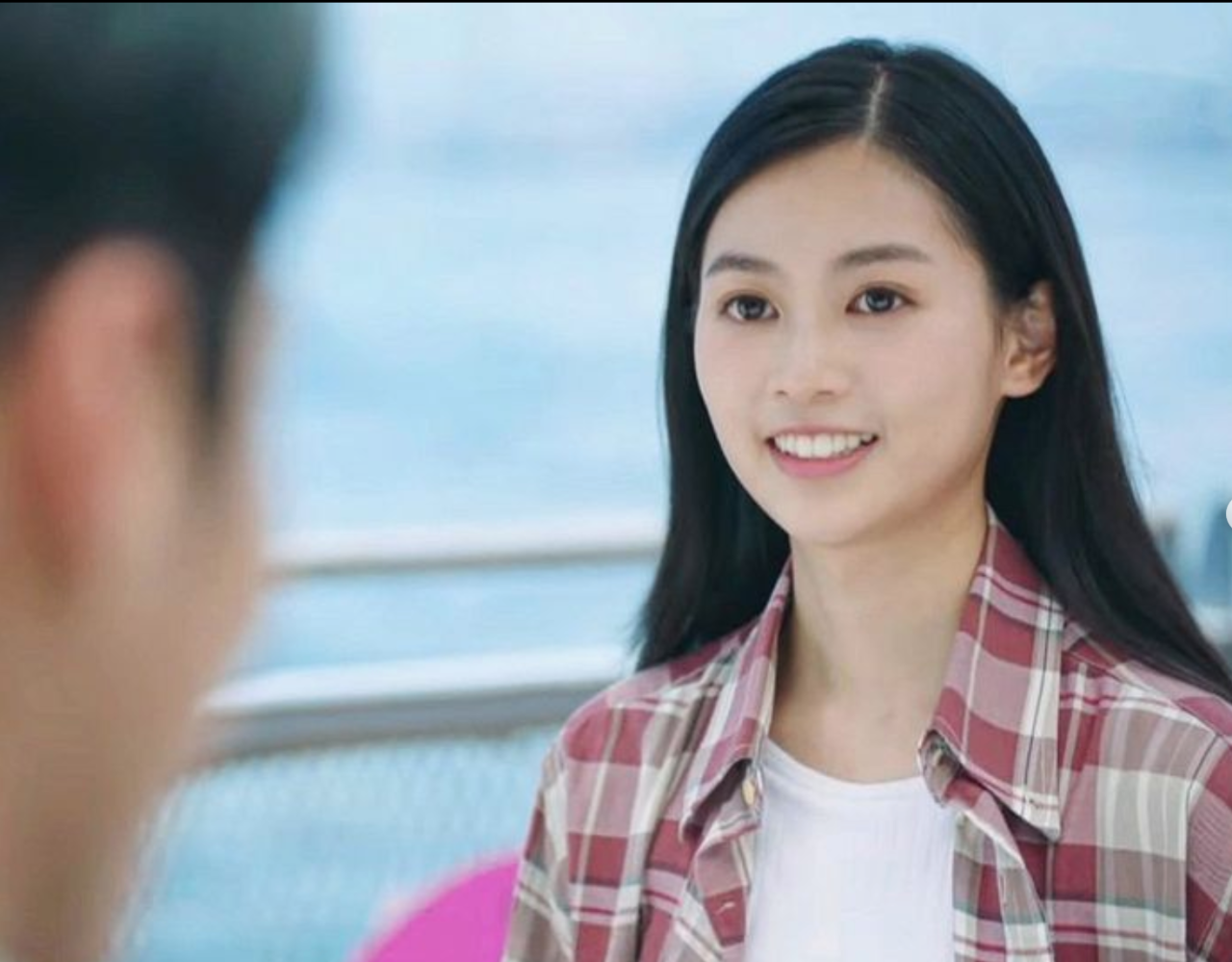 26歲郭柏妍被街頭野生捕獲！零P圖真實身形曝光！驚現O型腿震驚網民！