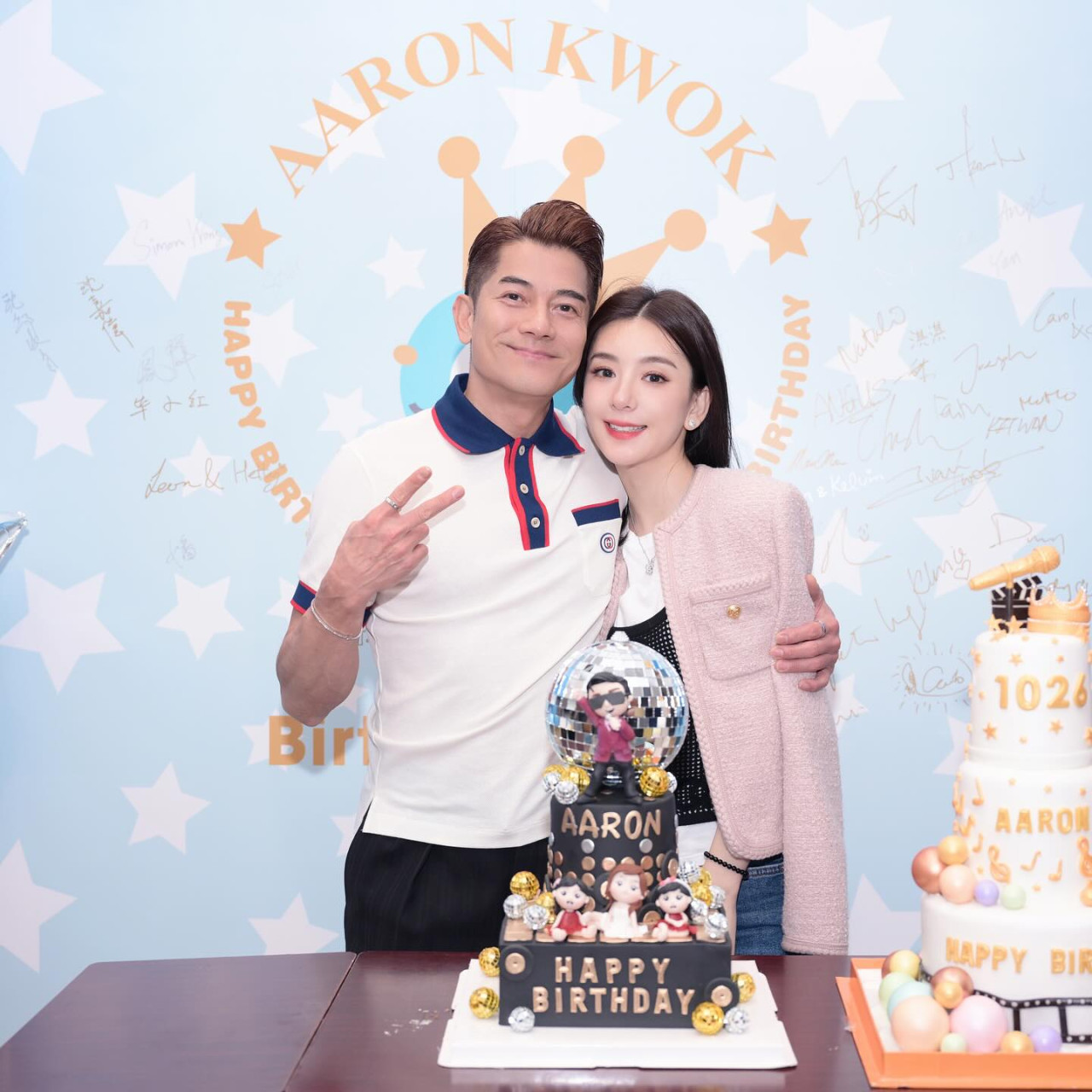 方媛激罕曝光兩囡囡最新正面樣！貼一家四口全家福！慶老公郭富城58歲生日