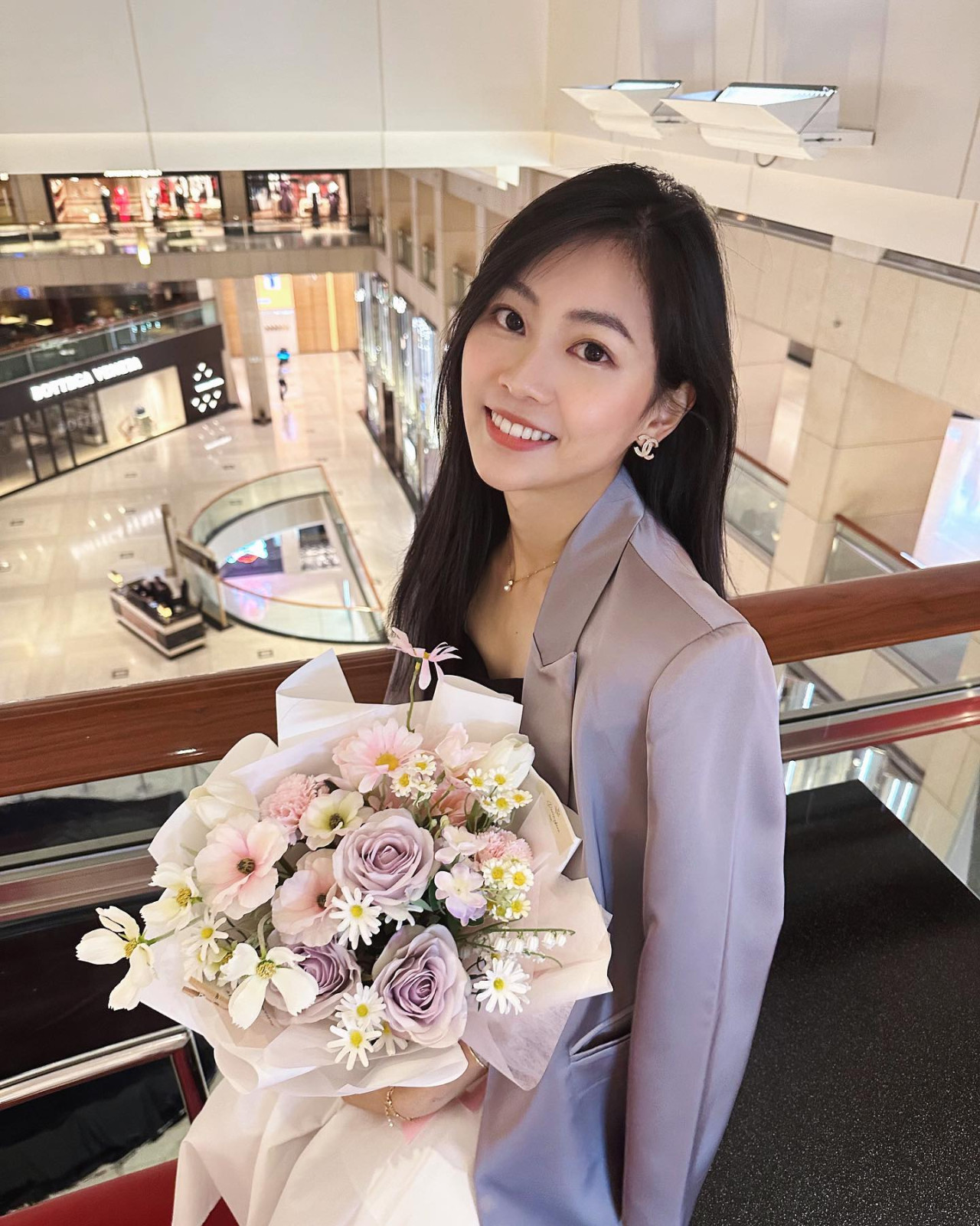 郭柏妍真實素顏滑水相曝光！防曬搽到白色一撻撻！一原因出道3年極速上位！