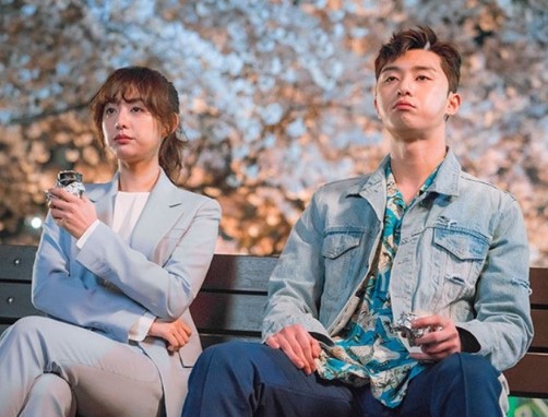 男友年薪200萬要求女生蜜月出錢！8年拍拖AA制！女方「一理由」決定不結