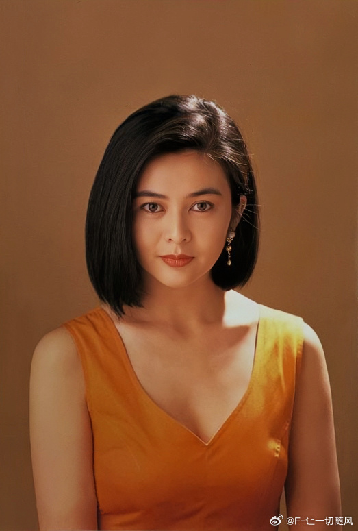 61歲關之琳着貼身禮服身材一如當年！驚人狀態震驚網民：完全沒有變老