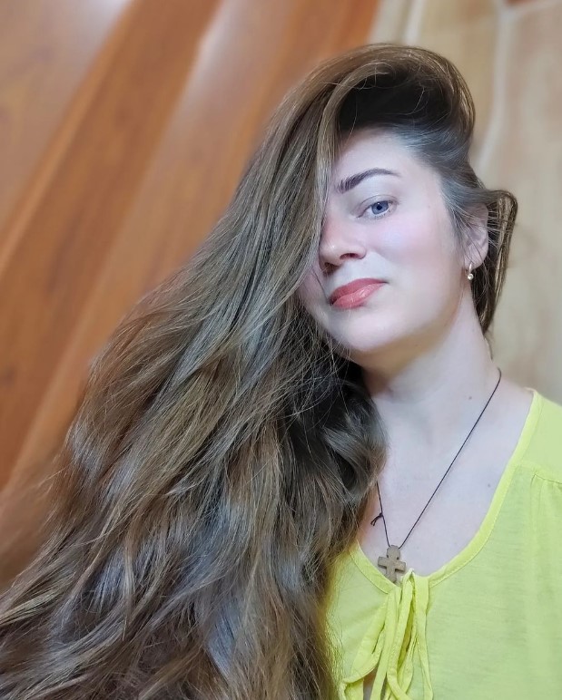 真實版長髮公主！烏克蘭女生擁121cm長髮！護髮代價：每3至4天才洗一次頭