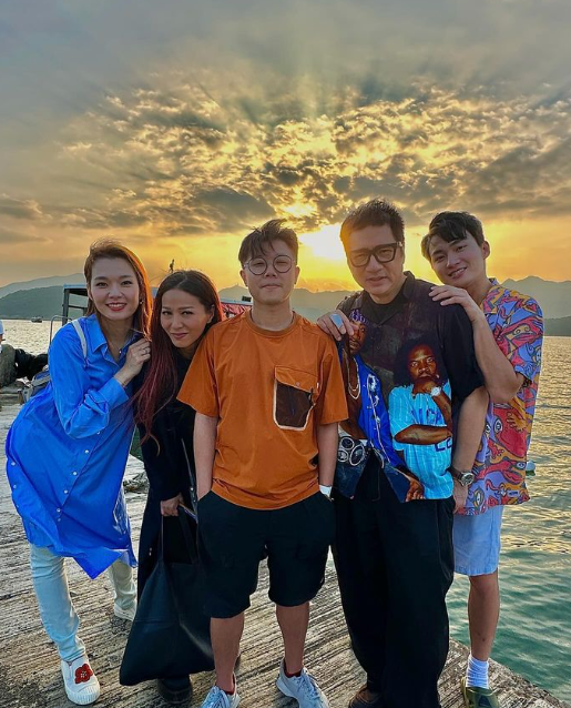 滕麗名結婚10周年罕晒老公合照！低調放閃晒恩愛！網民：好sweet啊！