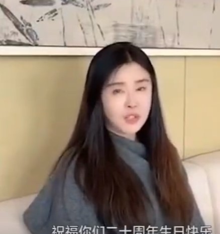 56歲王祖賢息影20年罕有露面！拍片曝光真實狀態！網民大讚：「最美不過王祖賢」！