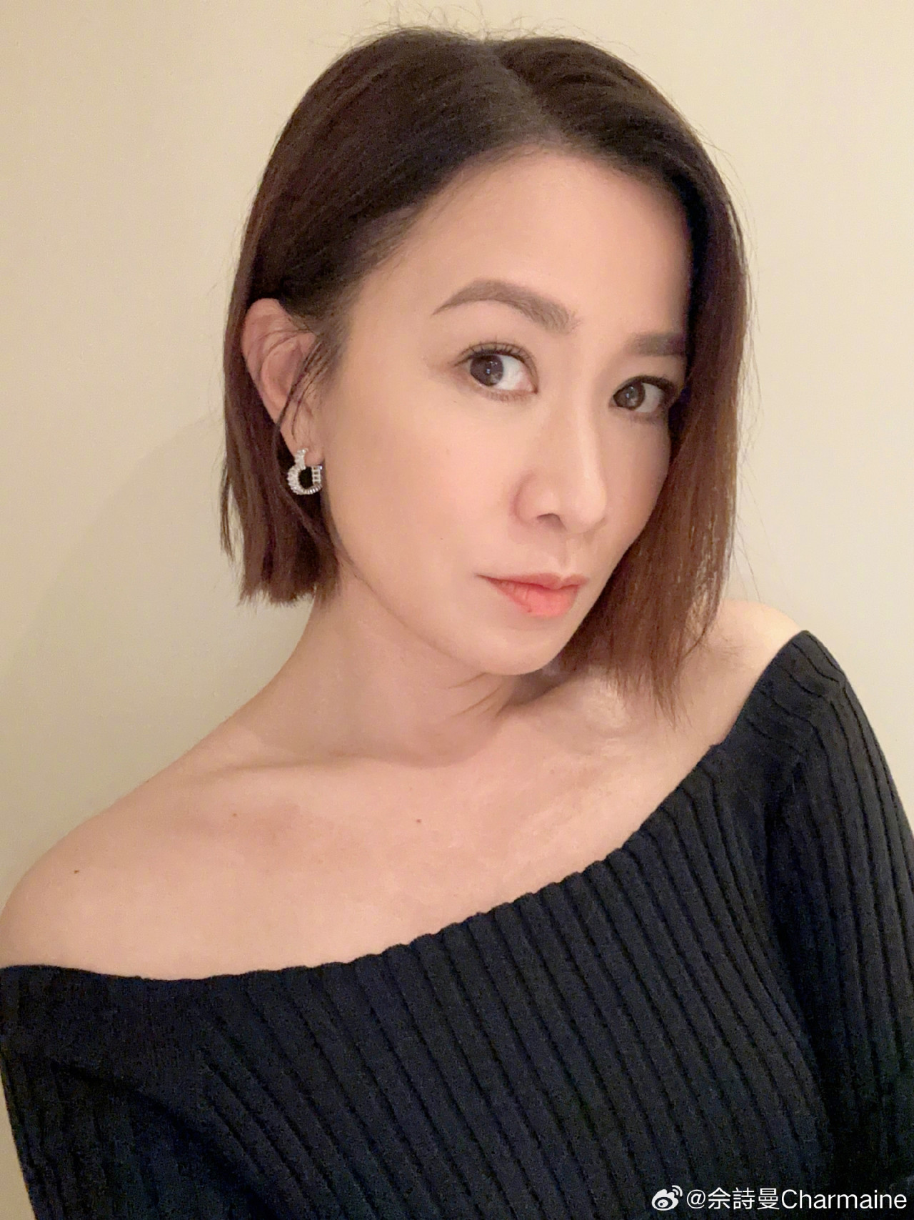 《新聞女王》佘詩曼被揭私下人品！圈中前輩大爆兩件事瘋傳！