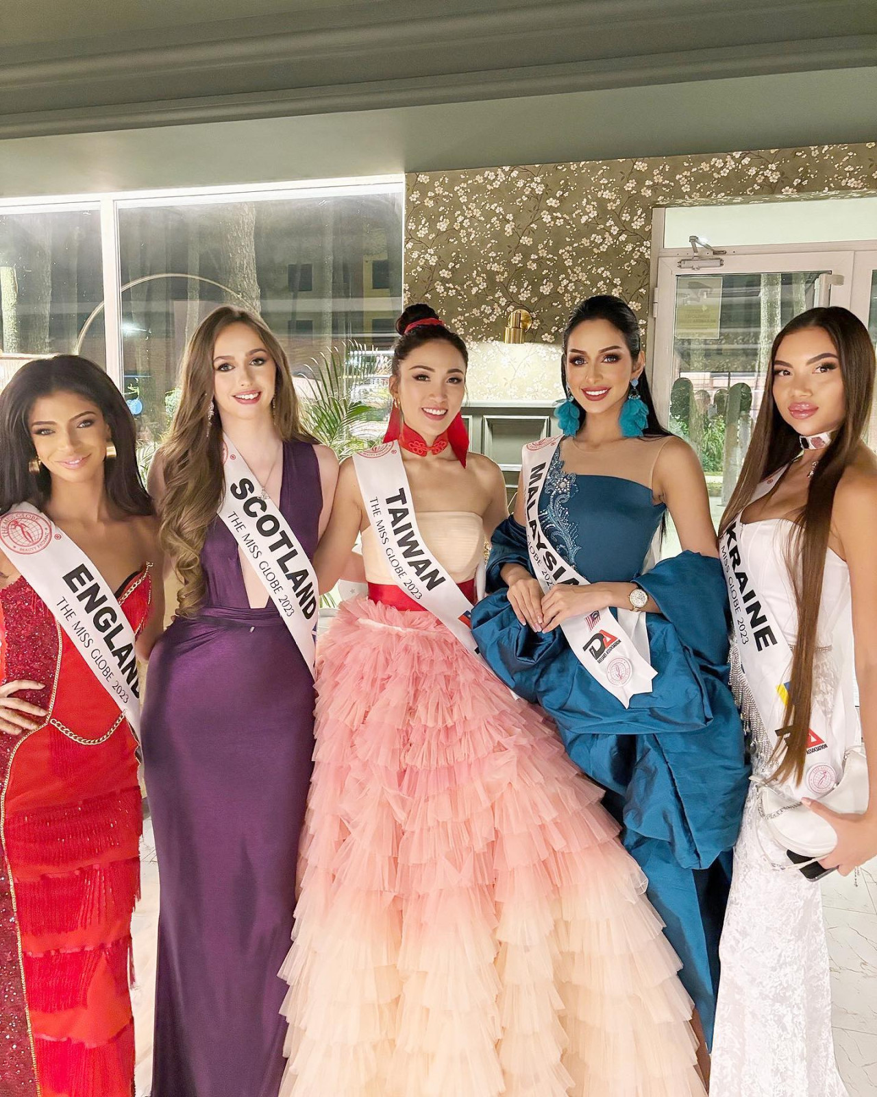 大馬佳麗首奪環球國際小姐冠軍！印度裔「00後女神」僅22歲！