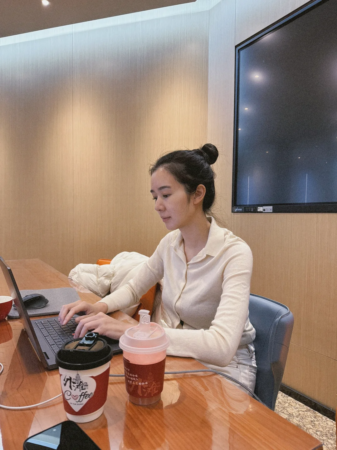 麥明詩開小紅書晒真實素顏！內地網民指撞樣這54歲女星！