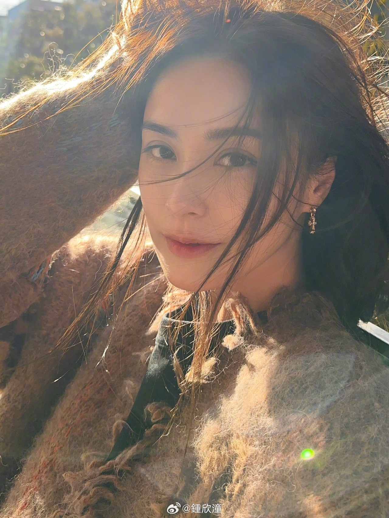 阿嬌連放多張超近鏡靚相！42歲真實膚況曝光！