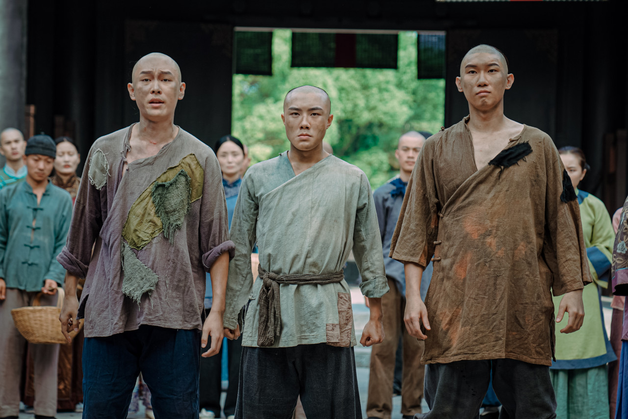 狀王之王|演員陣容/劇情簡介 王浩信激罕反串女裝大放笑彈 姚子羚驚變「鬚美人」 | UHK 港生活