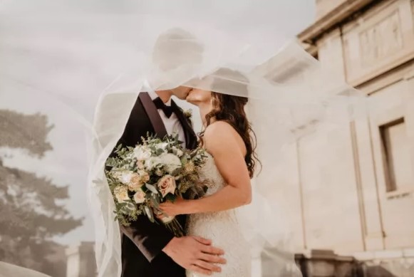 過年親戚問題｜新年面對長輩拷問如何回答？教你幽默化解拜年尷尬！