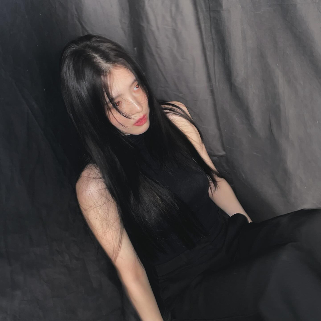 韓韶禧着露腰緊身衣熱舞大騷舞技！誘人身材曲線若隱若現引粉絲激讚！