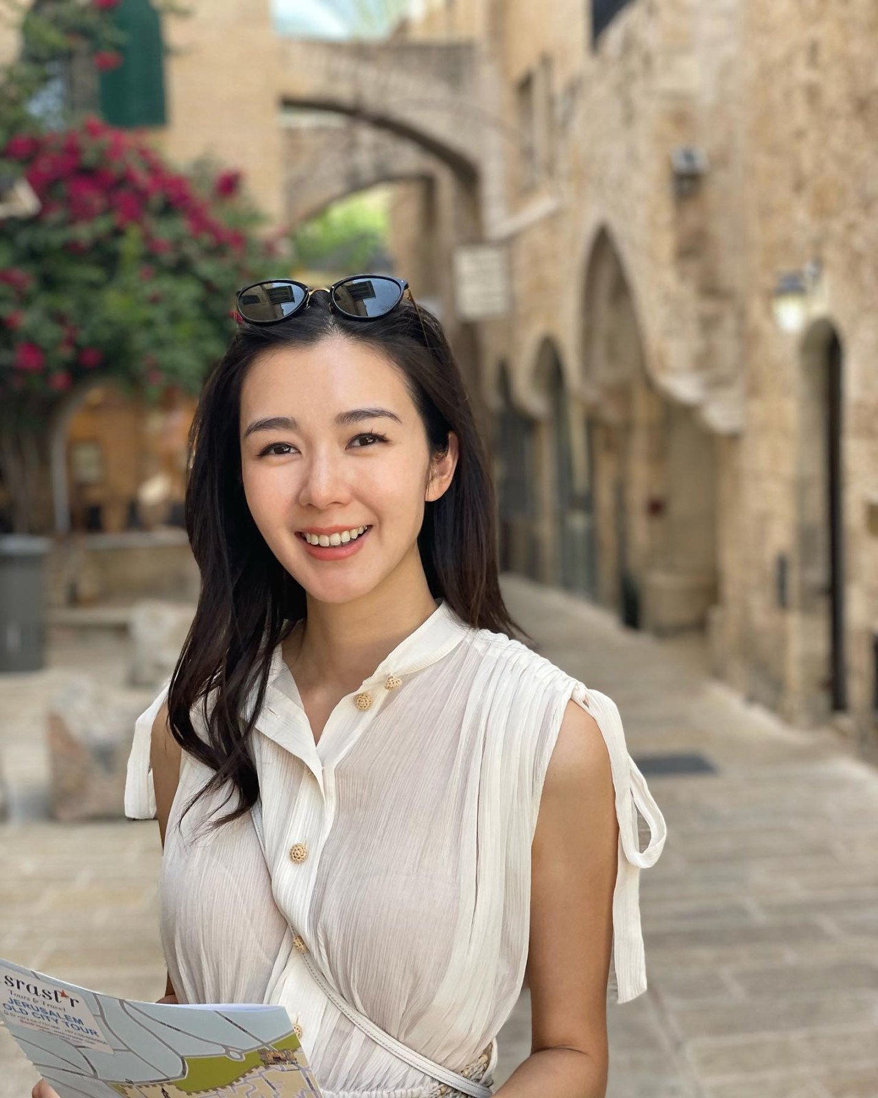 麥明詩婚前最後一次公開露面！專訪大談甜蜜浪漫史+私藏洗澡護膚法！ 