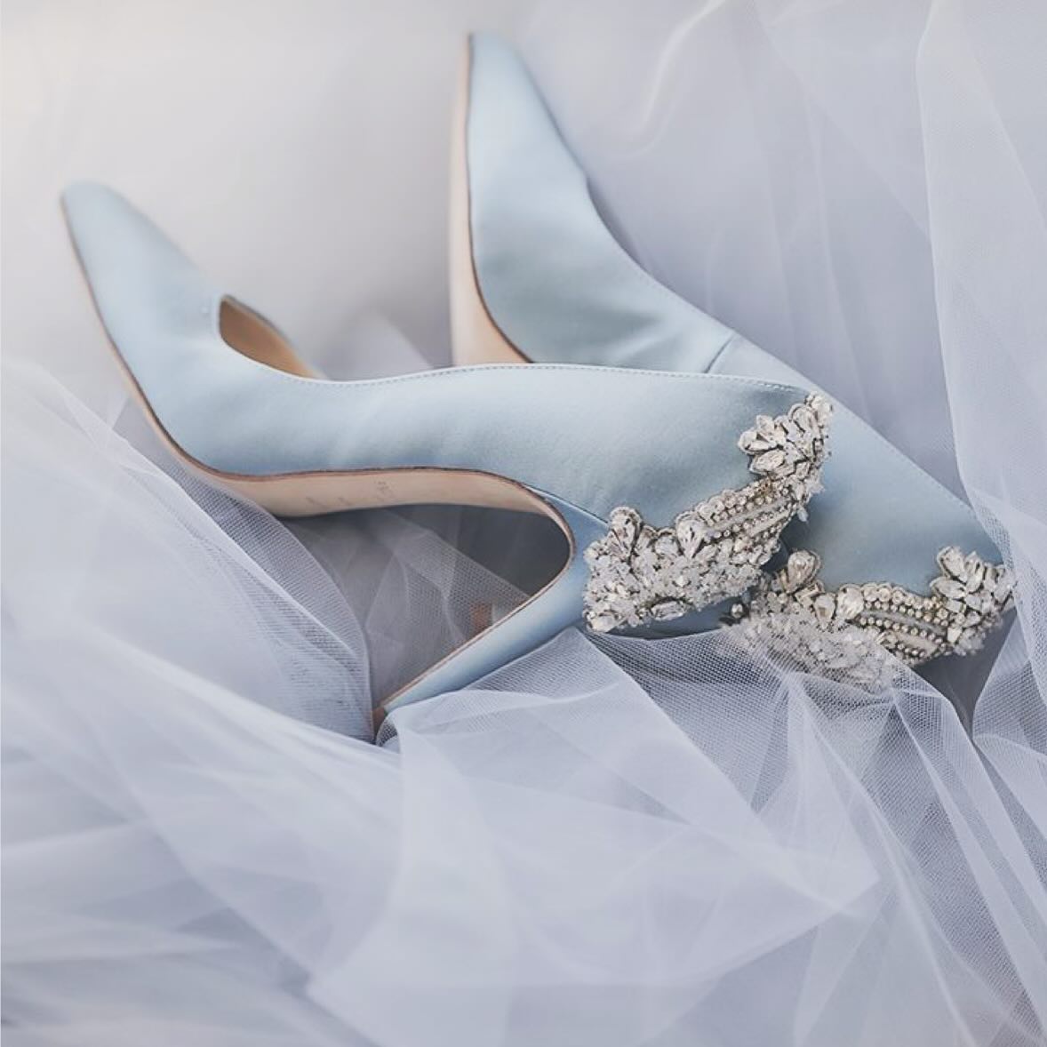 租婚紗2026｜香港平價租婚紗推介(低至1折)！租婚紗套餐價錢及注意事項