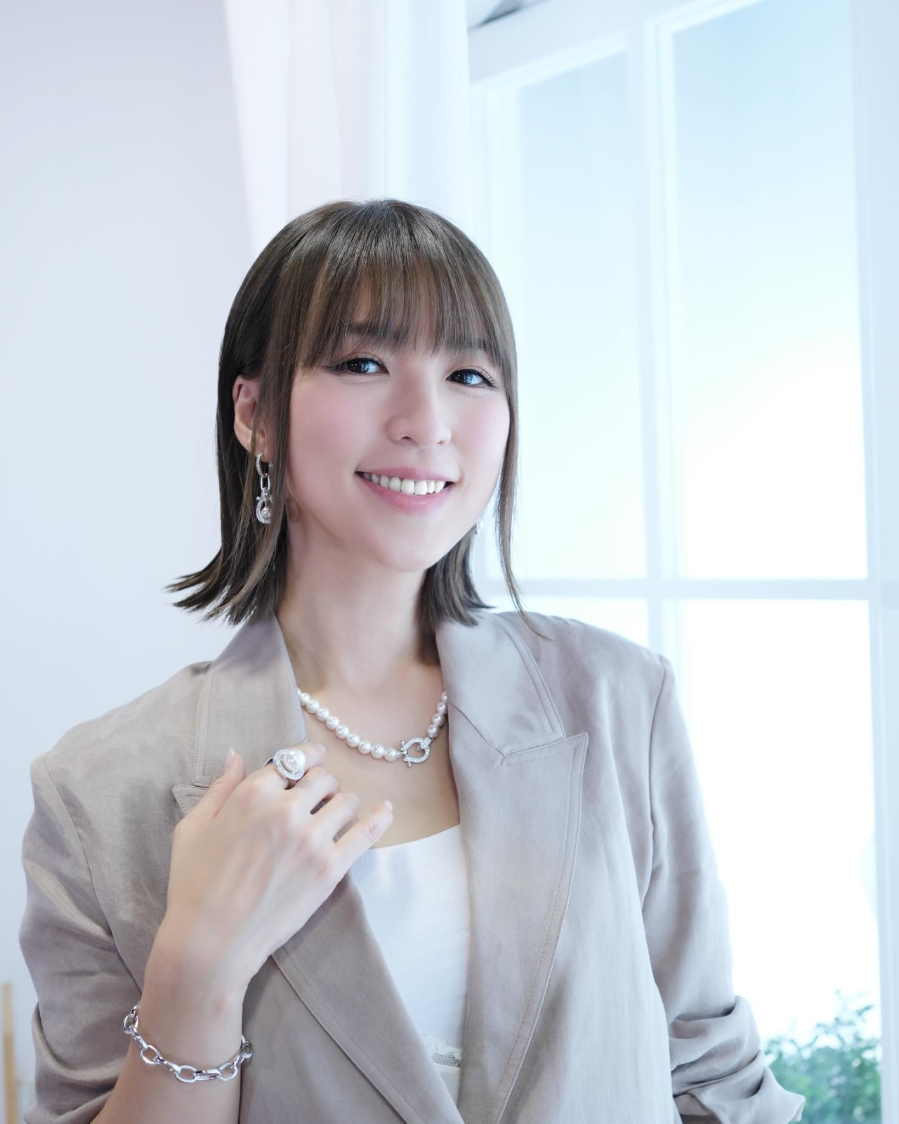 42歲宅男女神離巢後身價暴漲！豪買CHANEL送人+狂曬愛馬仕手袋