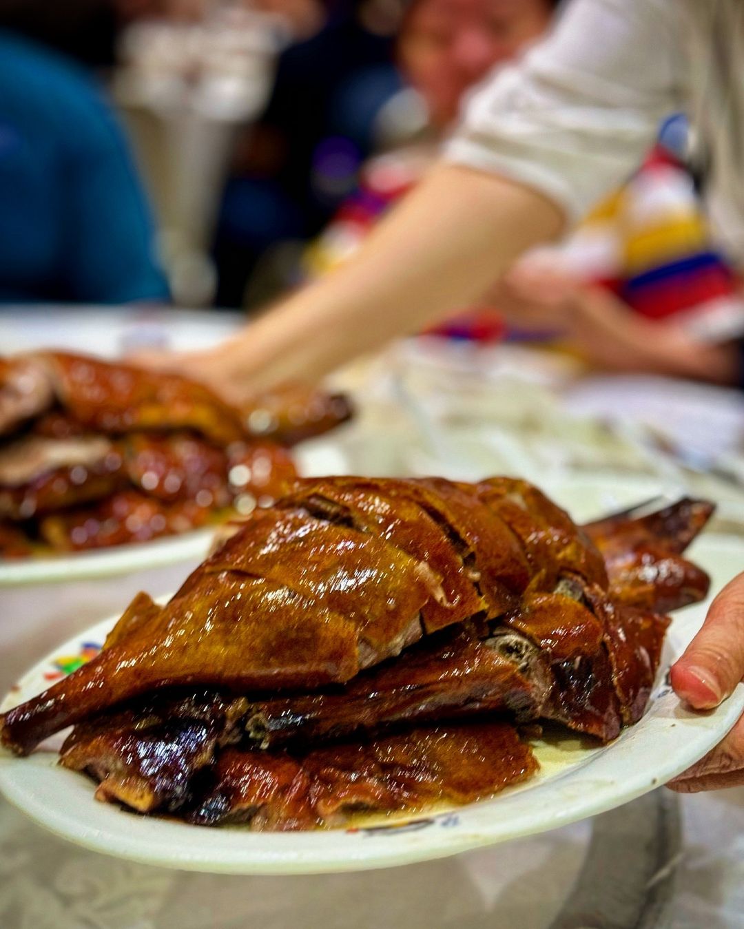 全港8大燒鵝推介|炭燒黑鬃鵝/皮脆肉嫩/油香四溢 | U Food
