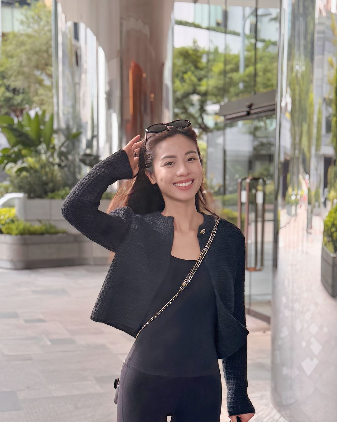 前TVB小花伍樂怡性感泳照放題！ 大騷逆天長腿豐滿上圍惹火迷人！