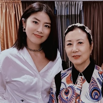 陳慧琳汪明荃久違同台演出卻被指變胖了？！Kelly搞笑貼地回應獲網民激讚：EQ高！