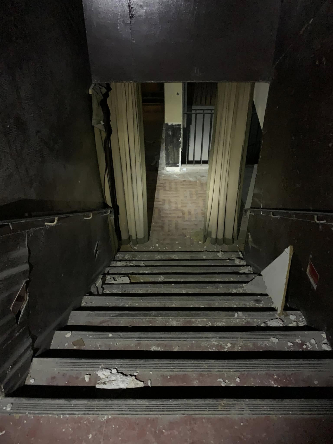 香港10大靈異公屋恐怖傳說!農曆7月14日最詭異屋邨/猛鬼地標回顧 | UHK 港生活