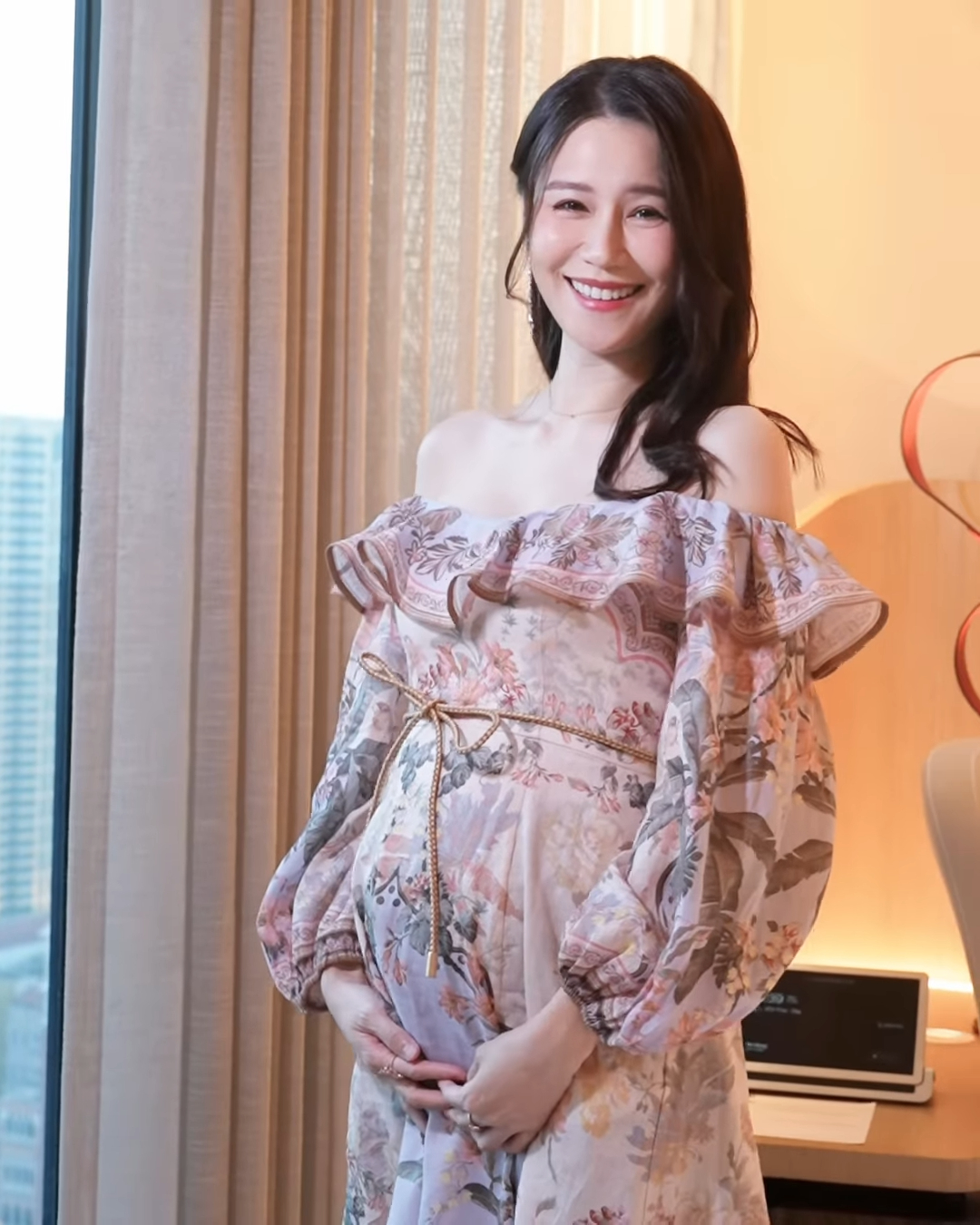 黃翠如、何依婷激罕同框獲封「最強孕婦」！ 手腳纖瘦連臉相都改變惹網民擔憂