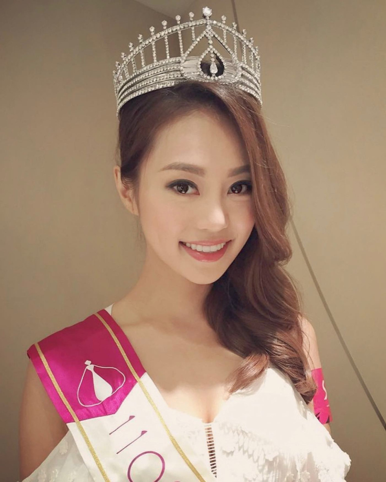 前港姐季軍離巢後下嫁富三代！榮升千億孫新抱無預警宣布懷孕喜訊