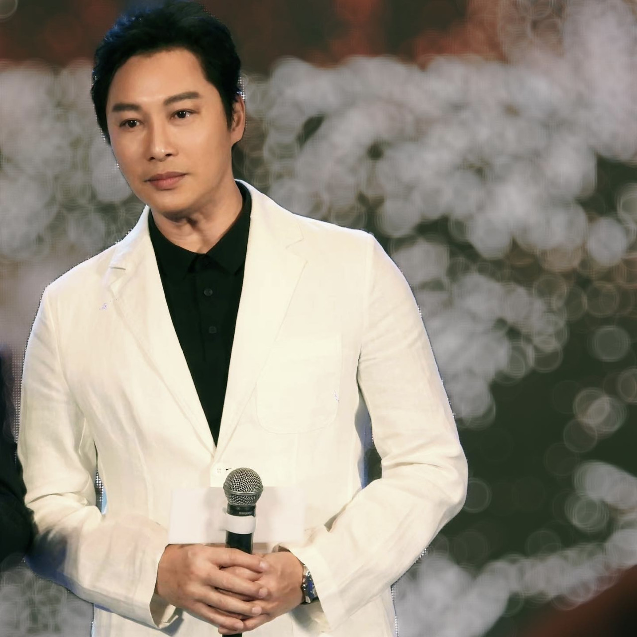 譚耀文18歲學霸仔仔顏值超越爸爸！ 細女甜美長相激似朱千雪！