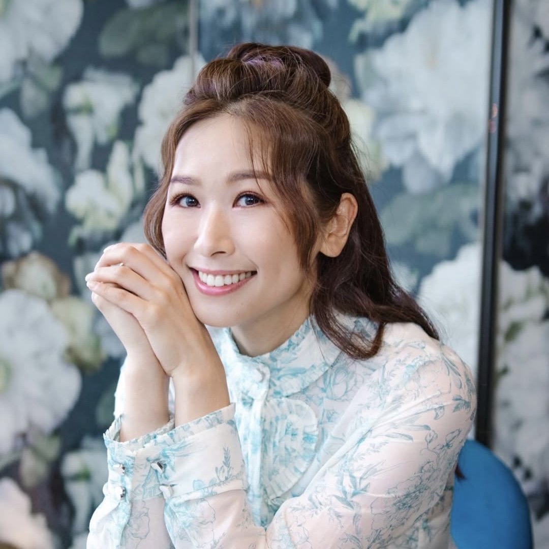 趙希洛離巢後拍片大派性感福利！傳擁8千萬半山豪宅過富裕生活！