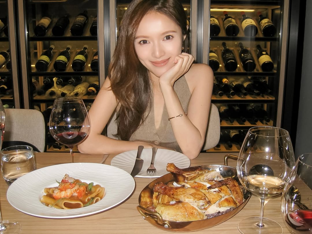 鄺潔楹親哥哥峇里島盛大婚禮曝光 豪華結婚放煙花震撼程度如綜藝真人騷 | UHK 港生活